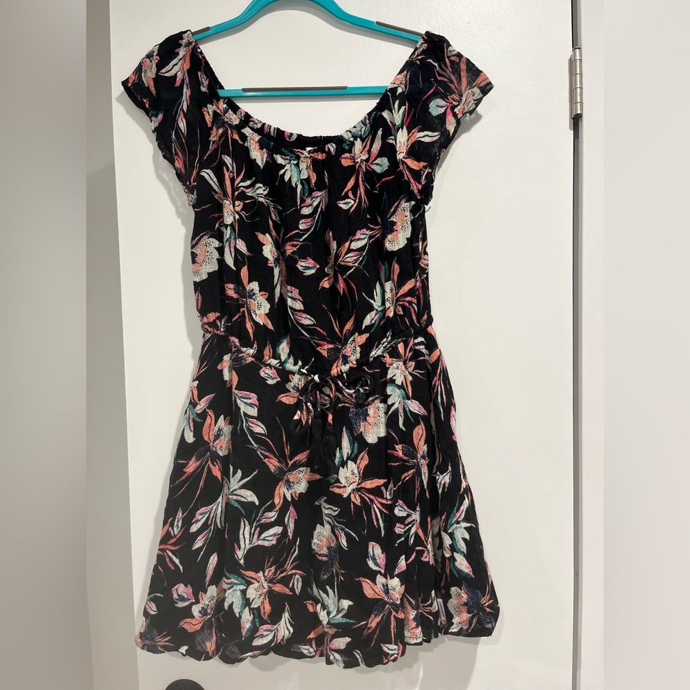 SISSTREOVUTIO Floral Black and Pink Dress Size Medium